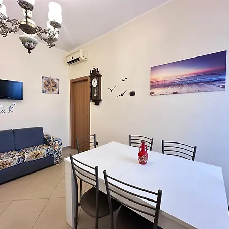 Sapore Di Mare Apartment