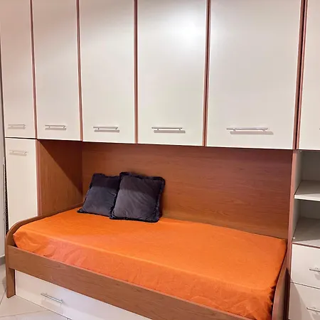 Sapore Di Mare Apartment *